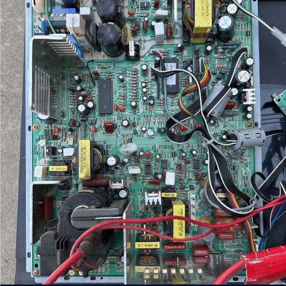 Wells Gardner P857 Arcade Video Game Monitor Chassis - Picture 7 of 8